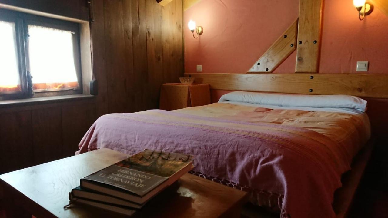 Affittacamere Artesano I Y III Navarredonda Esterno foto