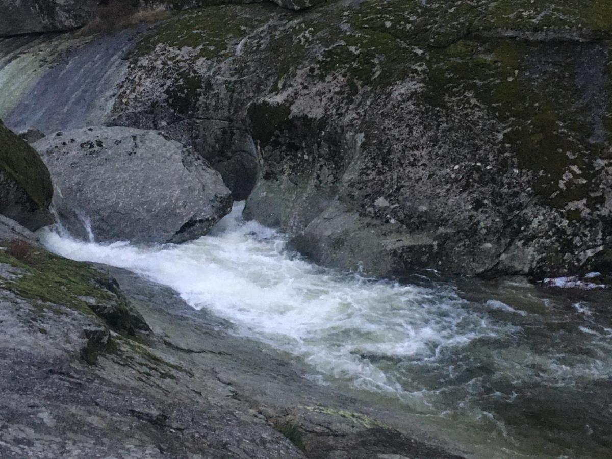 Affittacamere Artesano I Y III Navarredonda Esterno foto
