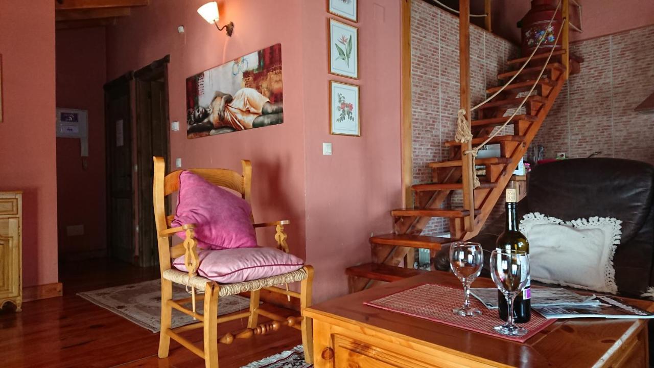 Affittacamere Artesano I Y III Navarredonda Esterno foto