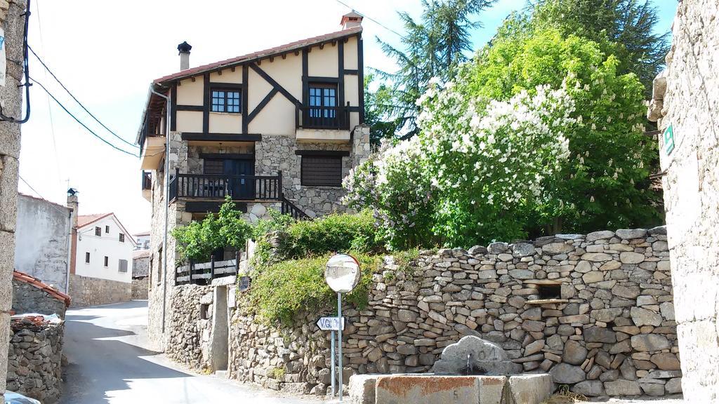 Affittacamere Artesano I Y III Navarredonda Esterno foto