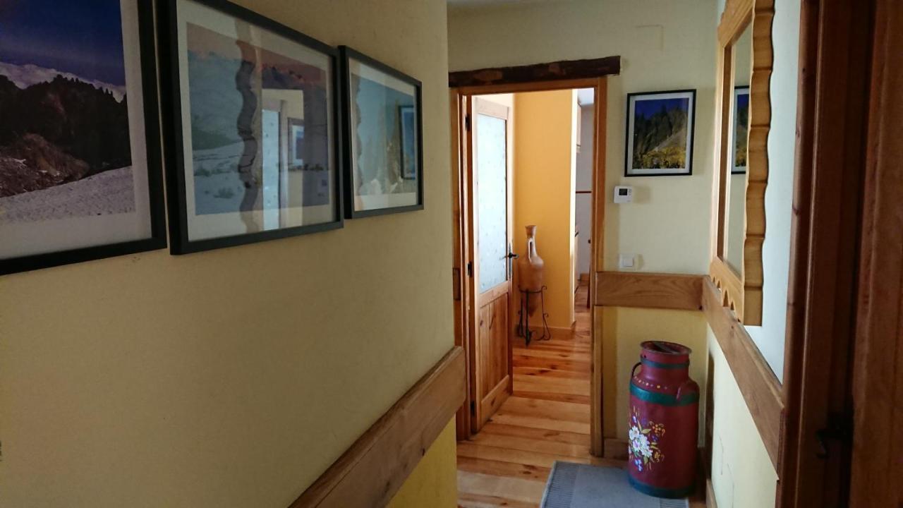 Affittacamere Artesano I Y III Navarredonda Esterno foto